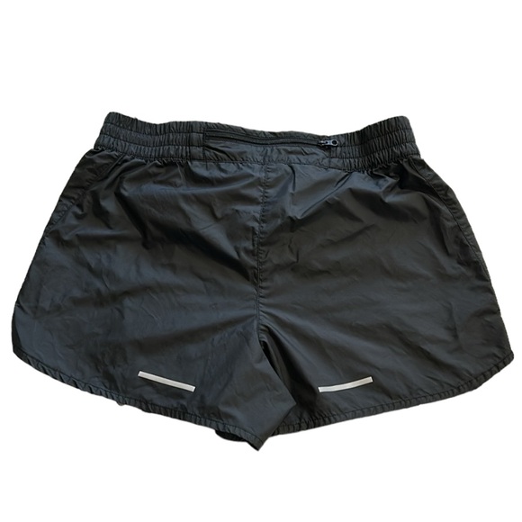THE NORTH FACE | Women’s Windwall Shorts - Picture 3 of 13